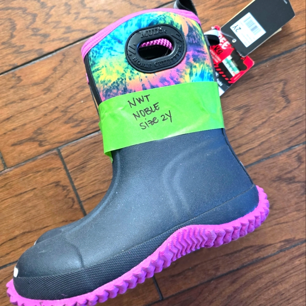 Noble outfitters Muds boots